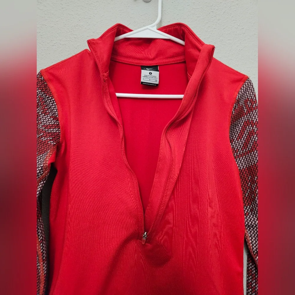 Nike Pro Dri Fit Small 1/2 Half Zip Red Geometric Sleeve Pullover Top Running